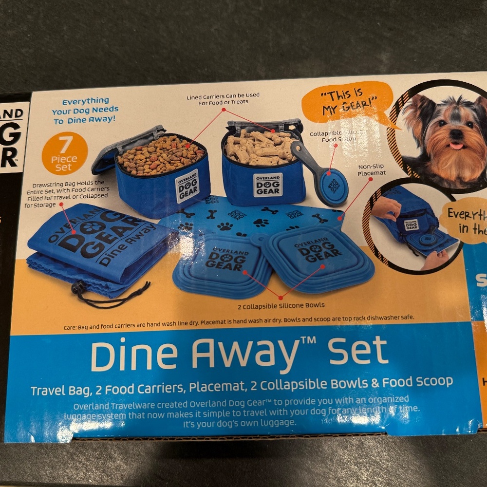 Dine Away Set for Small Dogs